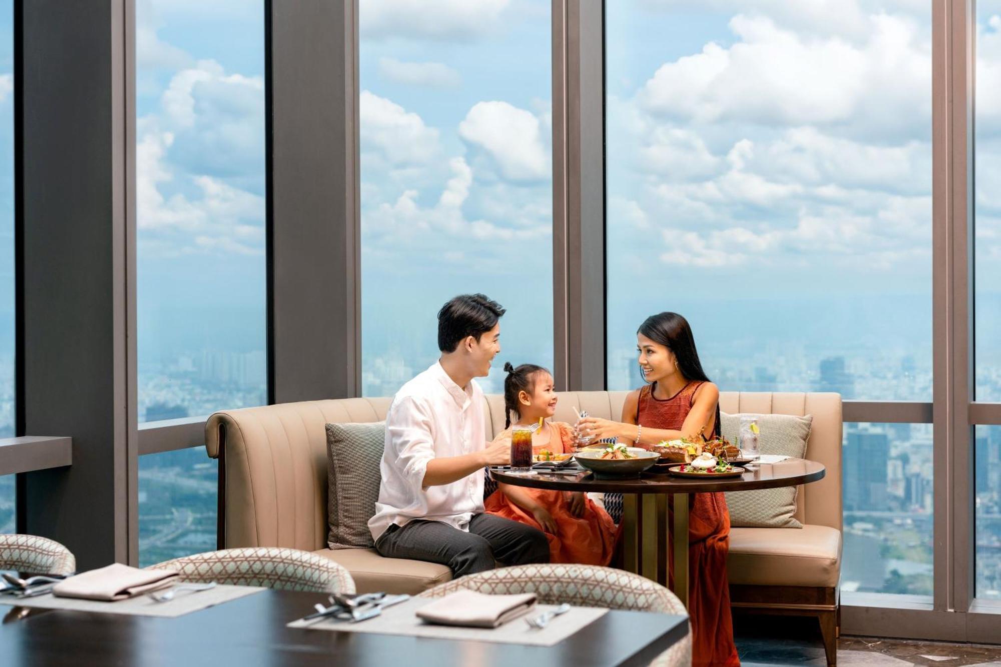 Vinpearl Landmark 81, Autograph Collection Ho Chi Minh City Exterior photo
