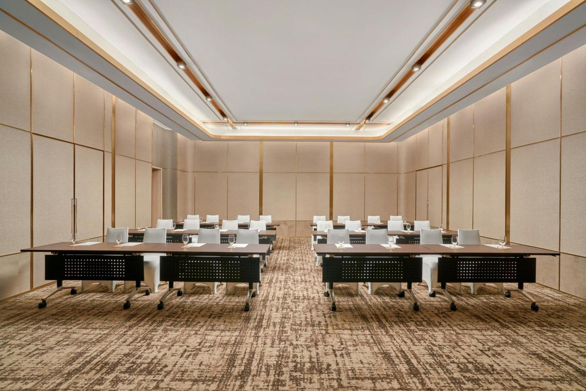 Vinpearl Landmark 81, Autograph Collection Ho Chi Minh City Exterior photo