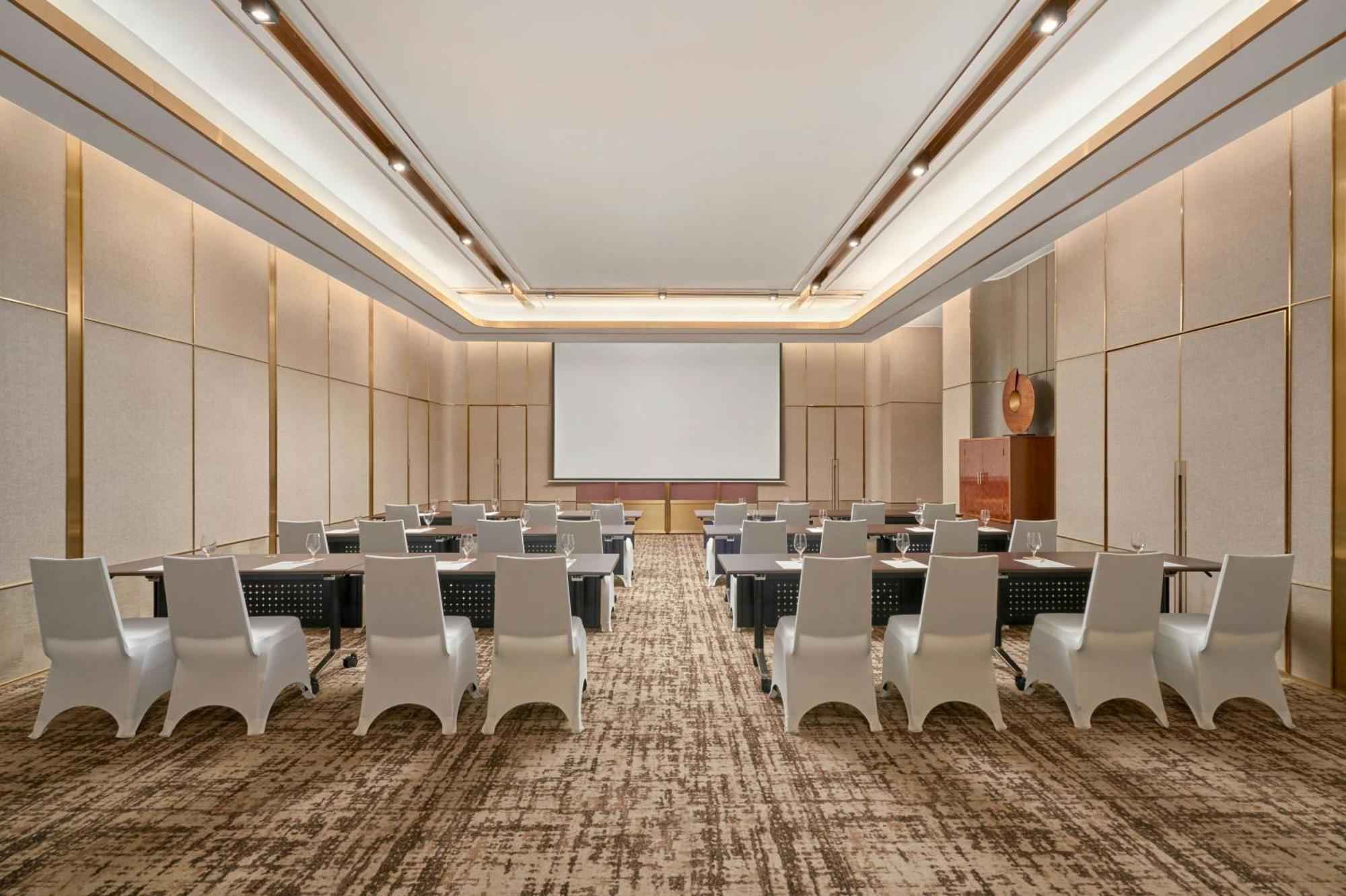 Vinpearl Landmark 81, Autograph Collection Ho Chi Minh City Exterior photo